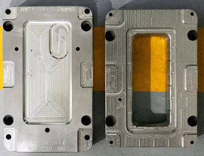 OEM / ODM Mobile Phone Case Mould Cetakan Shell Presisi Tinggi ISO9001